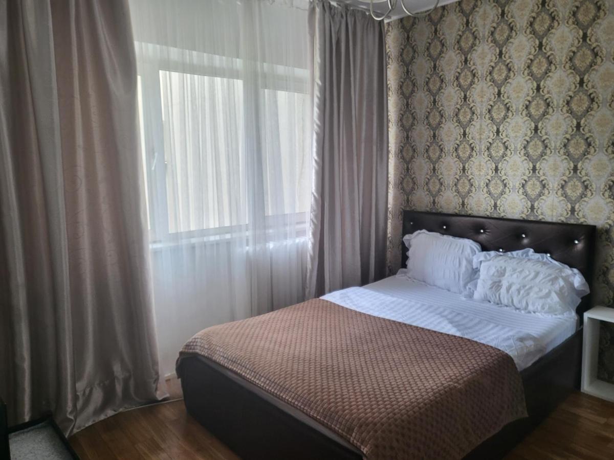 Apartament Cu 3 Camere Chiar In Inima Capitalei Bukarest Exterior foto
